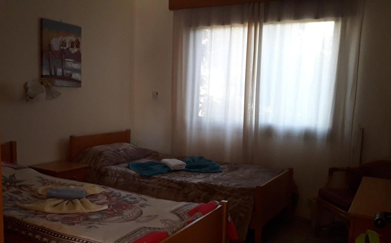 Natasha'S Apartments Paphos 外观 照片